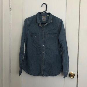 Women’s Levi’s Western Denim Shirt